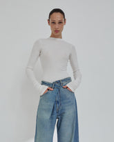 CAMREN - SLIM-FIT LONG SLEEVE CREWNECK TOP