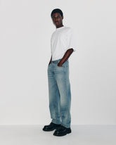 MARK - RELAX FIT LIGHT DENIM