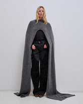 LONG KNIT HOLE SCARF