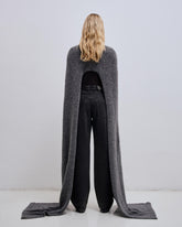 LONG KNIT HOLE SCARF