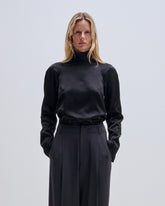 GIUNIA - FLOWING TAILORED BLOUSE
